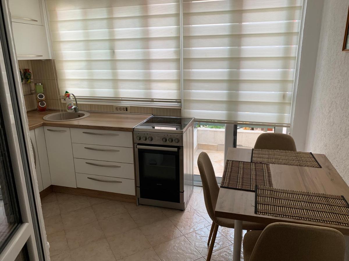 Apartmani Jedro Rafailovici Dış mekan fotoğraf